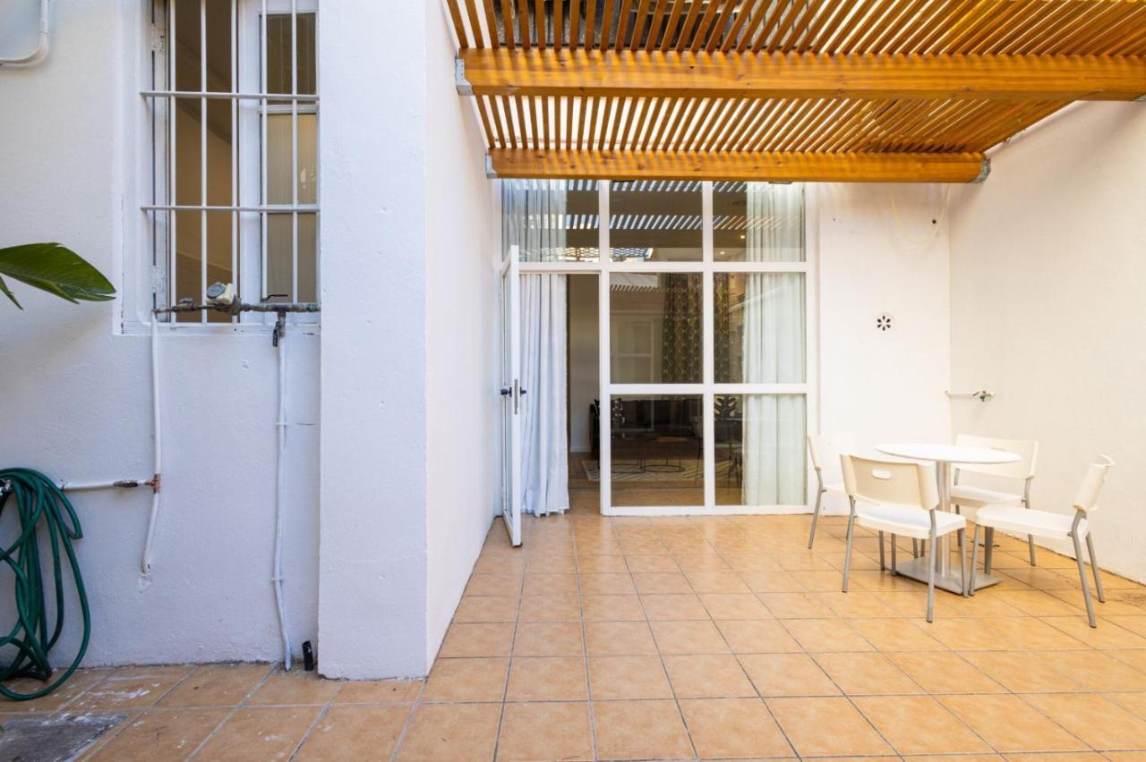 Florit Flats - The Vella Apartment Valencia Luaran gambar